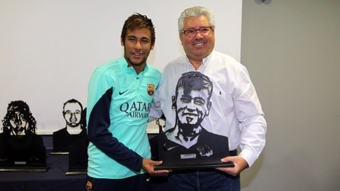 Neymar Barcelona escultura (Foto: Miguel Ruiz / FCB)