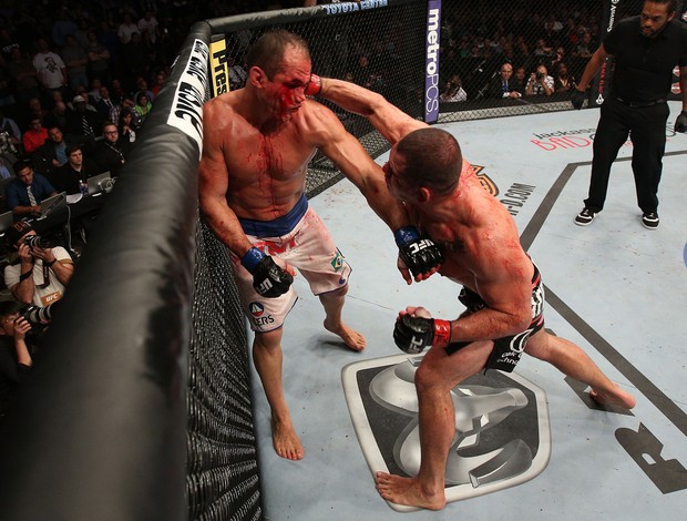 Cain Velasquez x Junior cigano Dos Santos ufc 166 (Foto: Getty Images)