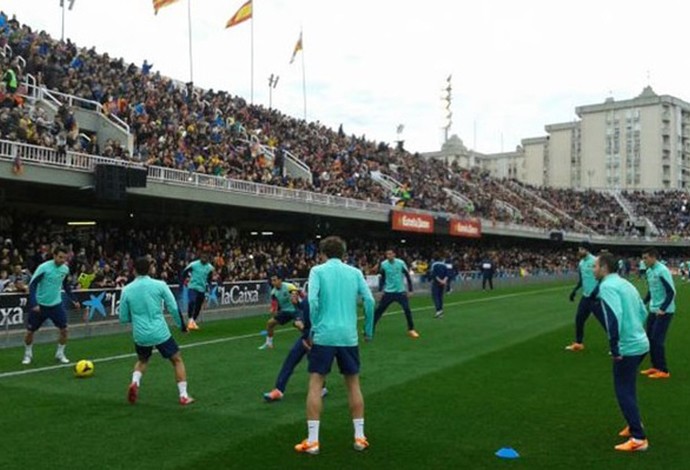 messi Barcelona abre treino a torcedores (Foto: Site Oficial Barcelona)