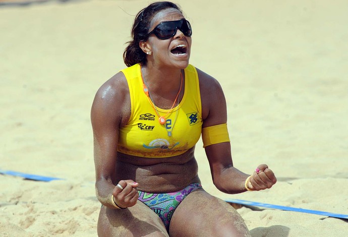 Pri Lima, ao lado de Karin, vence etapa de Fortaleza no Nacional de vôlei de Praia (Foto: Mauricio Kaye / CBV)