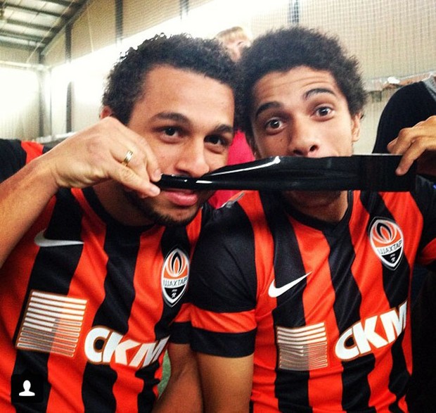 Taison e Wellington Nem bigode (Foto: Reprodução / Instagram)