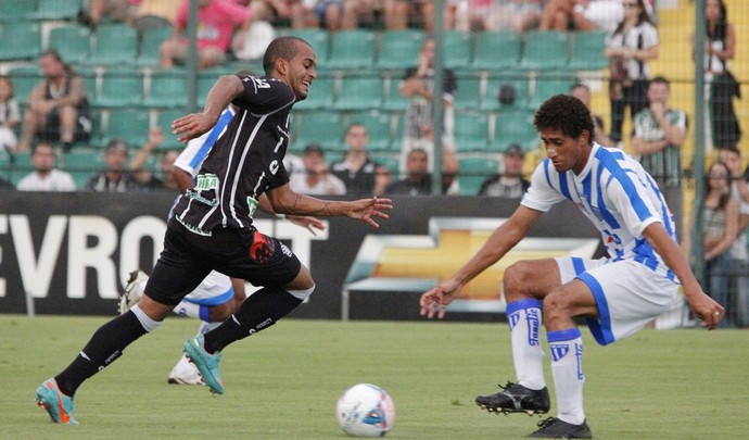 Pablo e Heber, clássico Figueirense x Avaí (Foto: Luiz Henrique/Figueirense FC)