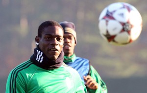 Balotelli treino Milan (Foto: EFE)