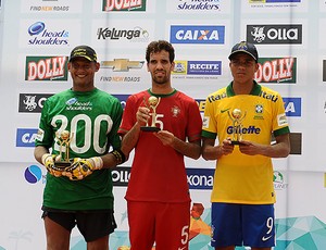 Mão, Jordan e Mauricinho melhores copa das nações de futebol de areia (Foto: Armando Artoni)