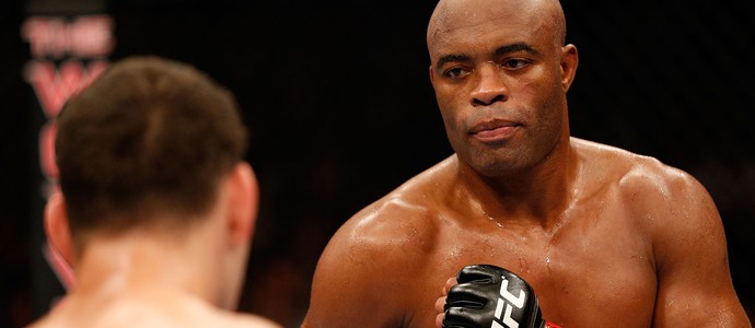 Anderson Silva x Chris Weidman UFC 162 (Foto: Getty Images)