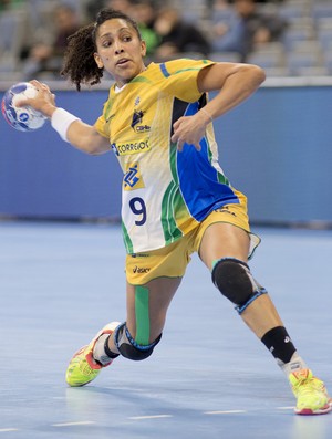 Ana Paula servia handebol mundial (Foto: Cinara Piccolo/Photo&Grafia)