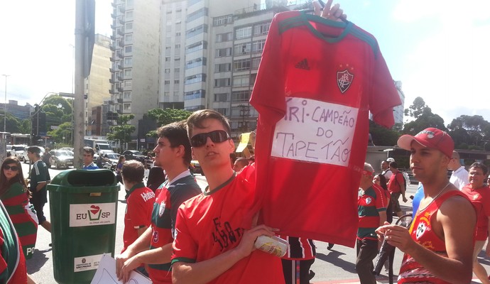 portuguesa protesto (Foto: Rodrigo Faber)