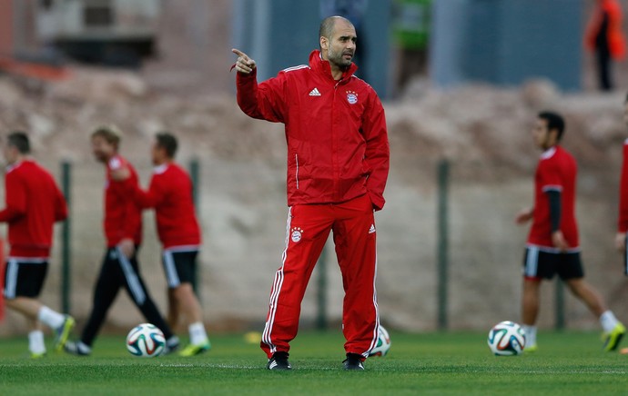 Guardiola treino Bayern de Munique (Foto: AP)