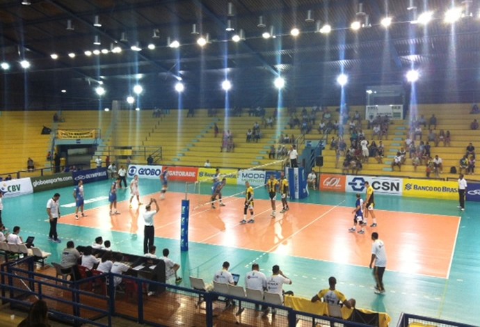 Volta Redonda Maringá Superliga Masculina de Vôlei (Foto: Kenia Pinheiro/TV Rio Sul)