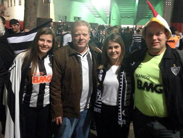 Família Bolina , Thiago, Luciana, Paceli, Simone, Santo Antônio do Monte torcedores atleticanos Atlético-MG Marrocos Mundial de Clubes (Foto: Luciana Bolina/Arquivo pessoal)