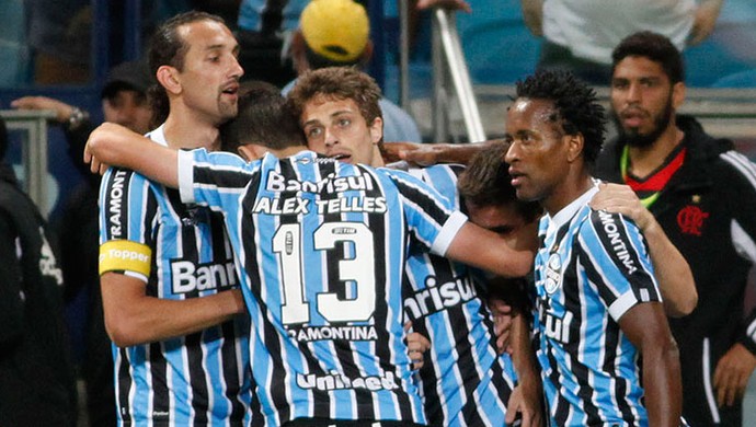 Maxi Rodriguez grêmio gol flamengo (Foto: Wesley Santos / Pressdigital)