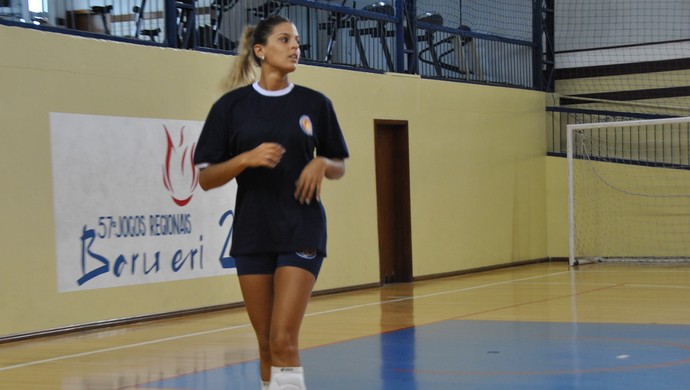 Mari Paraíba treino Barueri (Foto: João Gabriel Rodrigues)