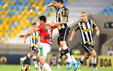 Bolivar Botafogo e Portuguesa (Foto: Andre Durão)