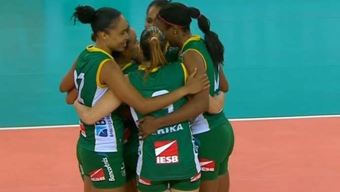 Brasília superou o Pinheiros por 3 sets a 2 pela Superliga (Foto: Frame SporTV)