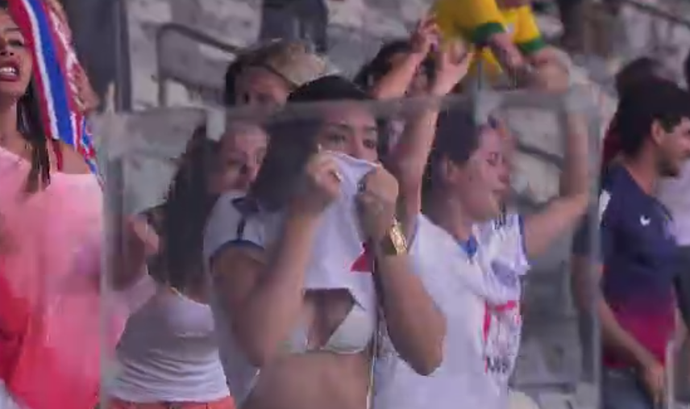 Torcedora do Bahia (Foto: Reprodução SporTV)