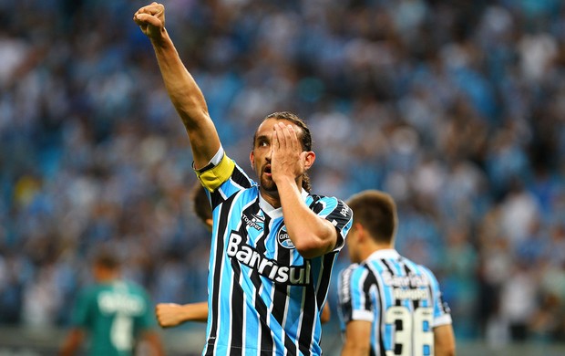 Barcos comemora gol do Grêmio contra o Goiás (Foto: Lucas Uebel/Divulgação, Grêmio)