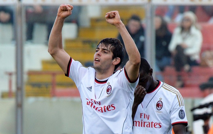 Kaka comemora, Catania x Milan (Foto: AP)