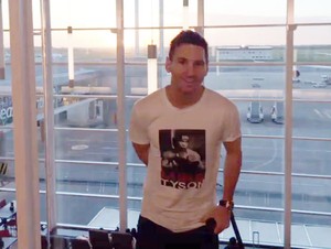 Messi aeroporto barcelona (Foto: Reprodução/Instagram)