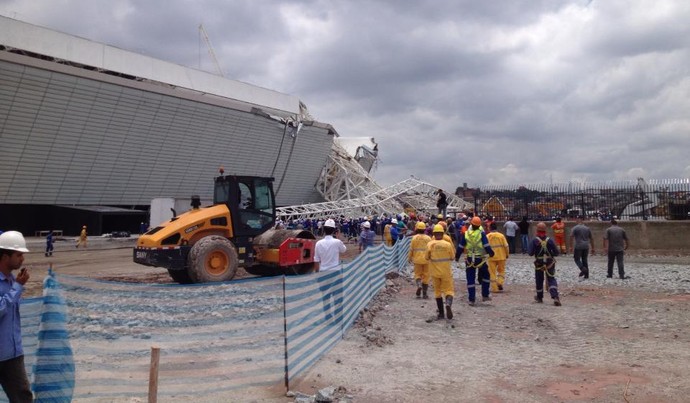 Acidente na Arena Corinthians (Foto: Gerson Mendes Faria)