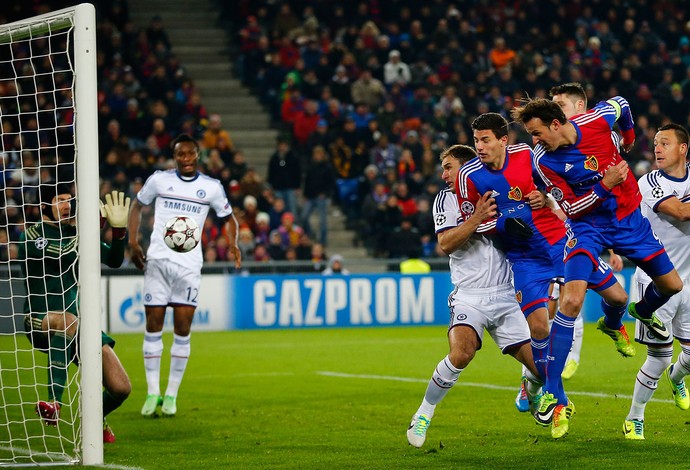 Basel x Chelsea (Foto: Reuters)