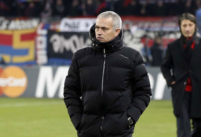 Mourinho, Basel x Chelsea (Foto: AP)