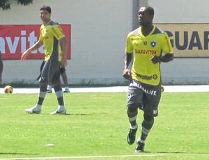 Treino Botafogo Seedorf (Foto: Thales Soares)