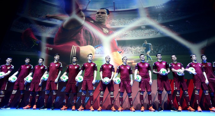 apresentação uniforme da Russia Copa do Mundo (Foto: AFP)