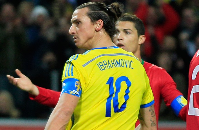 Ibrahimovic e Cristiano Ronaldo, Suecia x Portugal (Foto: AP)