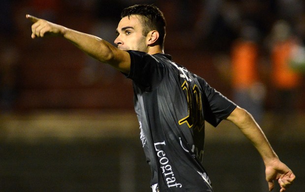 bruno henrique portuguesa gol atlético-mg brasileirão (Foto: Alan Morici / Agência Estado)