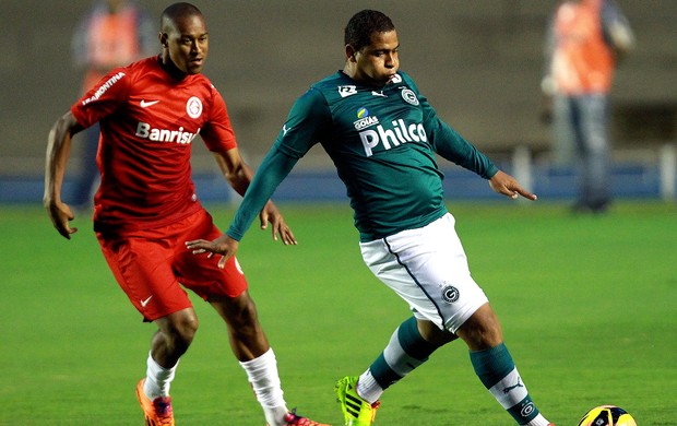 Fabricio internacional e Walter goiás brasileirão (Foto: André Costa / Agência Estado)