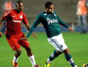 Fabricio internacional e Walter goiás brasileirão (Foto: André Costa / Agência Estado)