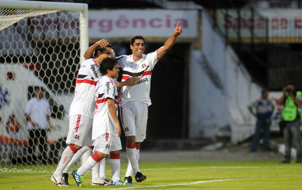 Santa Cruz x Luverdense (Foto: Aldo Carneiro / Pernambuco Press)