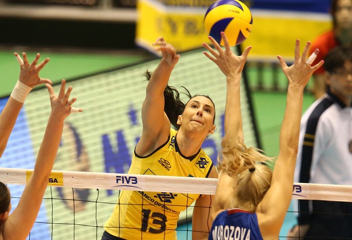 Sheilla, Brasil x Rússia, Copa dos Campeões (Foto: Divulgação / FIVB)