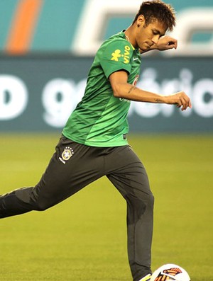 Neymar Treino Seleção Brasileira (Foto: Mowa press)