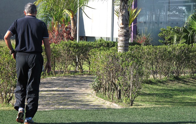 Tite no treino do Corinthians (Foto: Rodrigo Faber)