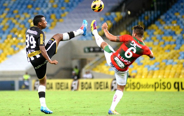 Elias Botafogo e Portuguesa (Foto: Andre Durão)