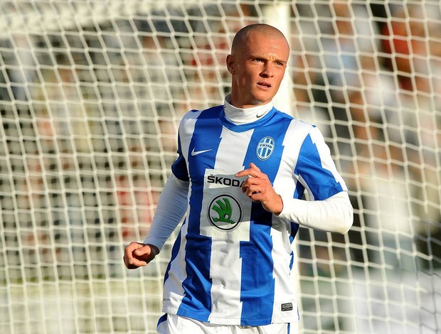 Nespor, do Mladá Boleslav, faz &#39;pintura&#39; contra o Viktoria Plzen  (Foto: site do Mladá Boleslav)