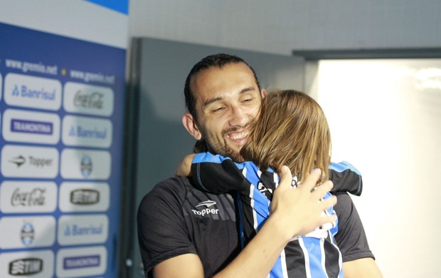 barcos grêmio sofia gremista torcedora arena (Foto: Diego Guichard/Globoesporte.com)