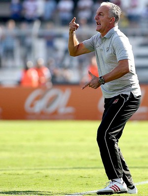 dorival junior vasco e ponte preta série A (Foto: Marcos Bezerra / Agência Estado)