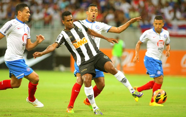 Jô Bahia e Atlético-mg (Foto: Edson Ruiz / Agência Estado)