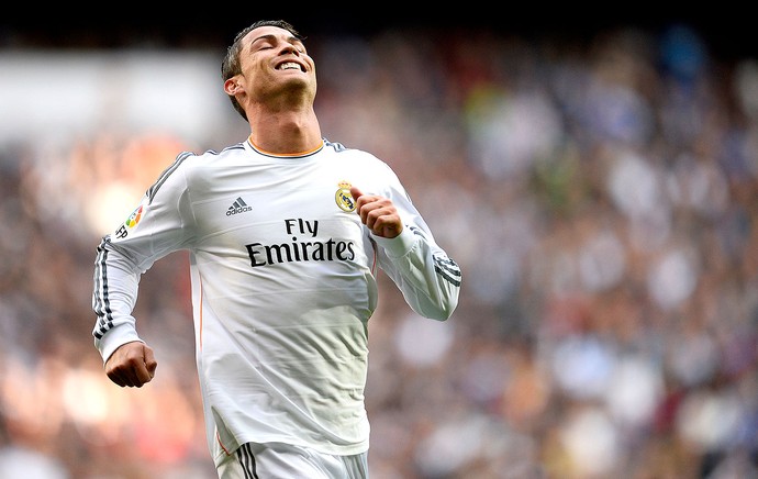 Cristiano Ronaldo comemoração gol Real Madrid contra o Real Sociedad (Foto: AFP)