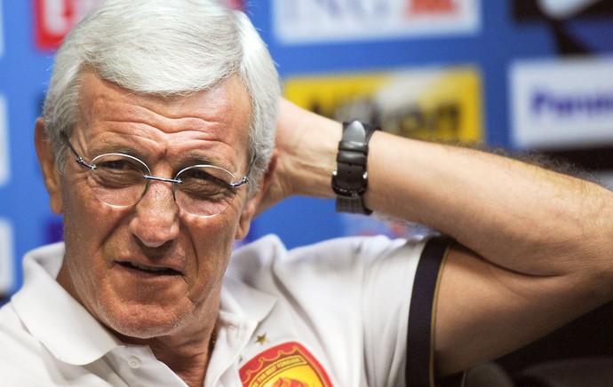  Marcello Lippi coletiva Guangzhou (Foto: AP)