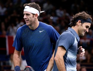 Del Potro e Federer tênis master 1000 paris (Foto: Agência AFP)