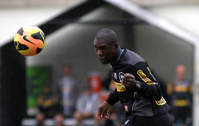 seedorf botafogo treino (Foto: Vítor Silva / SSPress)