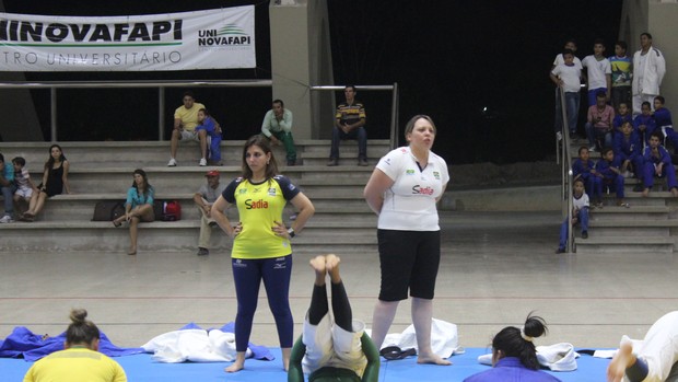 Priscila Marques - Treino Seleção  (Foto: Emanuele Madeira/GLOBOESPORTE.COM)