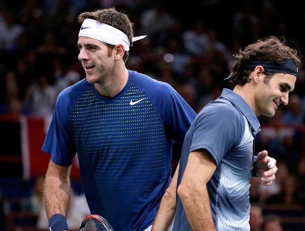 Del Potro e Federer tênis master 1000 paris (Foto: Agência AFP)