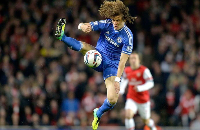 David Luiz jogo Chelsea contra Arsenal (Foto: Reuters)