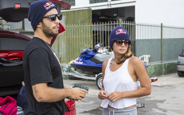 Pedro Scooby e Maya Gabeira estão em Portugal a procura da maior onda de todos os tempos (Foto: Gustavo Bordallo)