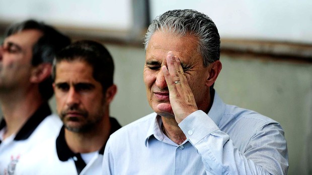 tite corinthians santos série A (Foto: Marcos Ribolli / Globoesporte.com)