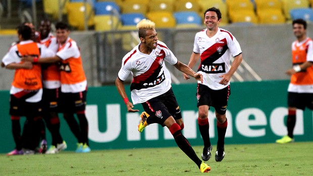 william henrique vitória gol fluminense (Foto: Márcio Mercante / Agência Estado)